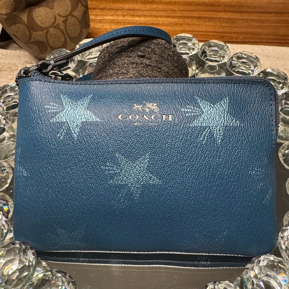 COACH STAR CANYON ZIP WRISTLET LIMITED EDITION EXCELLENT CONDITION EUC RARE